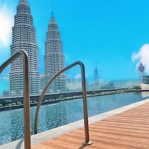 Star Sky Pool Klcc Appartement